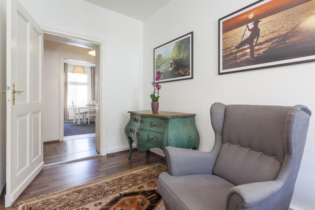 The Rheinsberger - Cosy 2br One Living Up To 6 Apartament Berlin