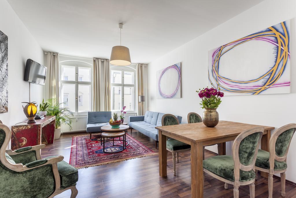 The Rheinsberger - Cosy 2br One Living Up To 6 Apartament Berlin
