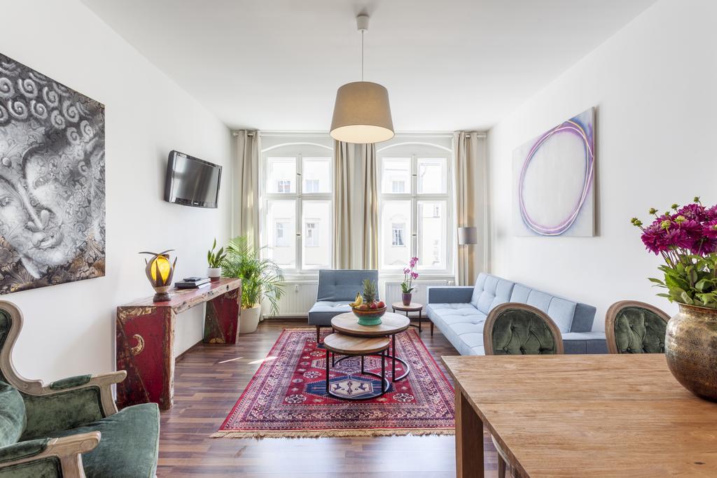 The Rheinsberger - Cosy 2br One Living Up To 6 Apartament *